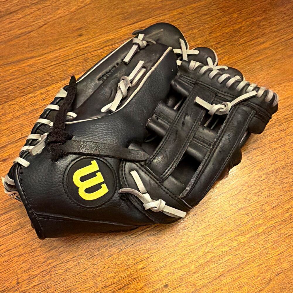 Wilson A2449 13” Softball Glove Right Hand Black Leather
